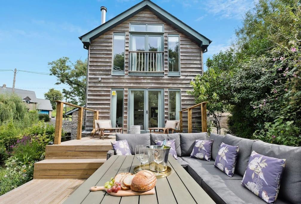 Luxury Cottage Near Hay-On-Wye Llanigon Exterior photo