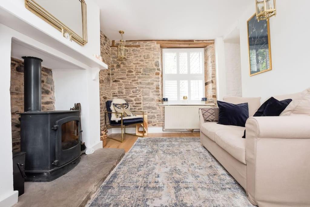 Luxury Cottage Near Hay-On-Wye Llanigon Exterior photo