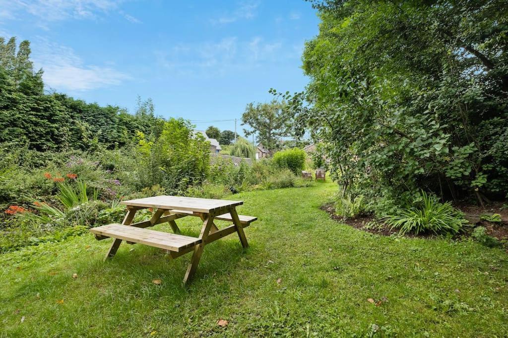 Luxury Cottage Near Hay-On-Wye Llanigon Exterior photo